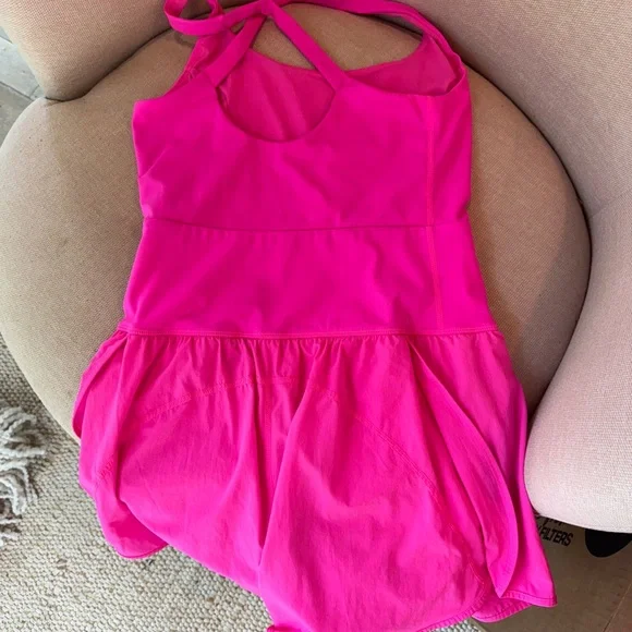 Women’s running onesie - Picture 3 of 4